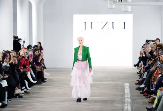 纽约时装周中国品牌盛放 马斯克老妈压轴登场