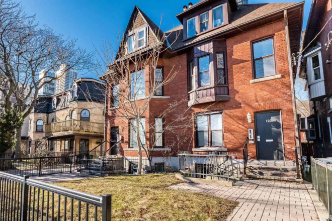 118-120 Pembroke St. Toronto