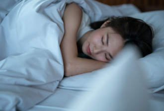 睡醒出现五种情况，或是癌症征兆