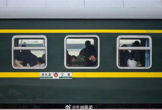 同一方向，为什么有的列车停运、有的不停运？