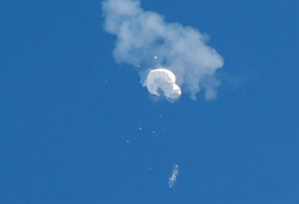 时隔1年 美军战机再次拦截高空气球