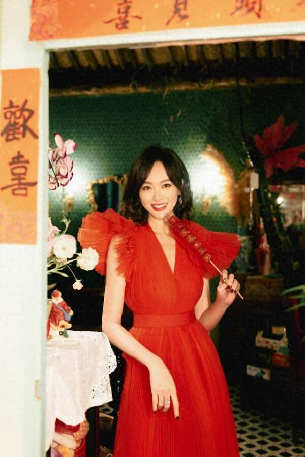 唐嫣被意外曝光连续多年默默无偿资助藏族女学生