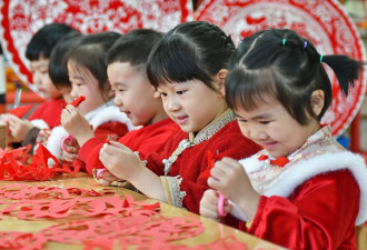 中国幼儿园人数去年骤减534.5万人