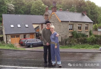 英国夫妇花40年时间将房子改造成这样