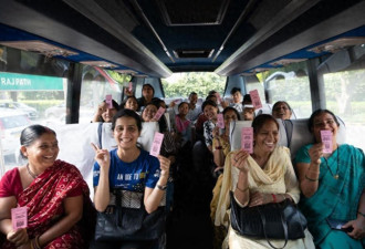 印度女性免费坐公交四年,仍有司机拒绝为她们开车
