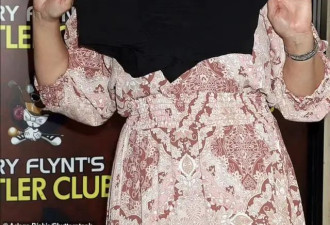 52岁美国女子将哈里王子内裤卖了25万 卖哈里“漂亮照”受阻