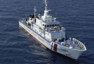 菲律宾船只欲再闯黄岩岛被中海警“隔离”