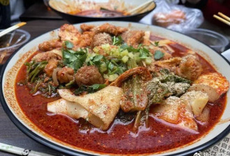 甘肃麻辣烫太火，有老板累进医院 .....