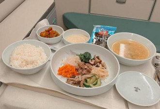 记者实测“全球飞机餐冠军” 大赞比餐厅还好吃