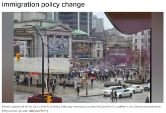 加拿大大批华人、留学生移民梦碎！冒雨上街抗议：&quot;不公平&quot;