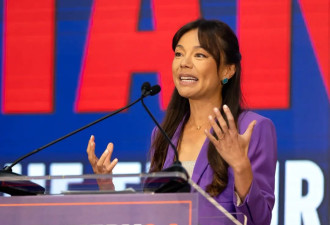 史上首位！华裔女成为美国副总统参选人