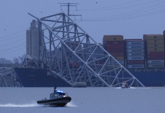 塌桥后巴尔的摩港开始清理航道, 大工程