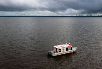 悚！巴西海域发现幽灵船只 上面有20具腐烂遗体