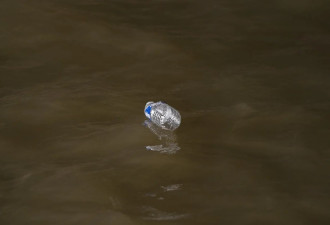 巴黎与时间赛跑:塞纳河水质饱受争议,真能游泳吗?