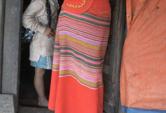 在山东农村，花3000元买缅甸新娘，她却只知道大把花钱