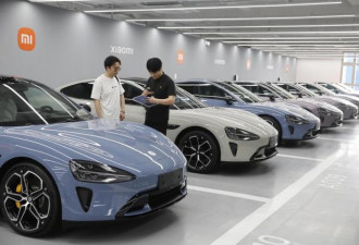 中国新能源汽车销量 首度超越燃油车