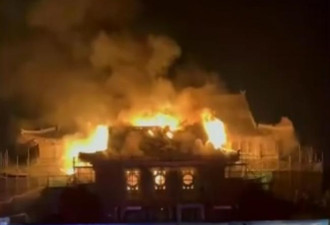 河南大学大礼堂大火 近百年建筑被毁…