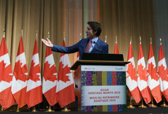 总理杜鲁多和自由党议员与亚裔加拿大人共同庆祝亚裔传统月