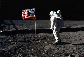 他们质疑美国登月，正如他们相信太空可看到长城