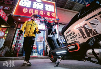 中国年轻人不愿进厂 “中国制造”靠机器人
