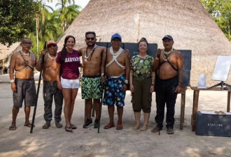 亚马逊原始部落通网络 村民沉迷A片、摆烂不狩猎