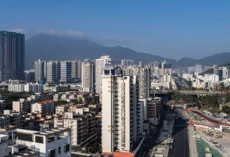 中国政府拯救楼市的做法，惹恼了谁？