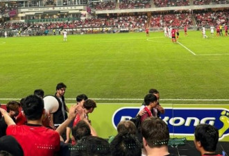 峻法迎奥运 香港3球迷只因一个小动作就被捕