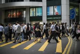 后悔拿香港身份！内地优才来港1个月惨