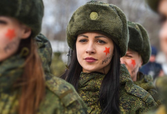 俄罗斯动员女囚入伍 担任战地医护无线电与狙击兵