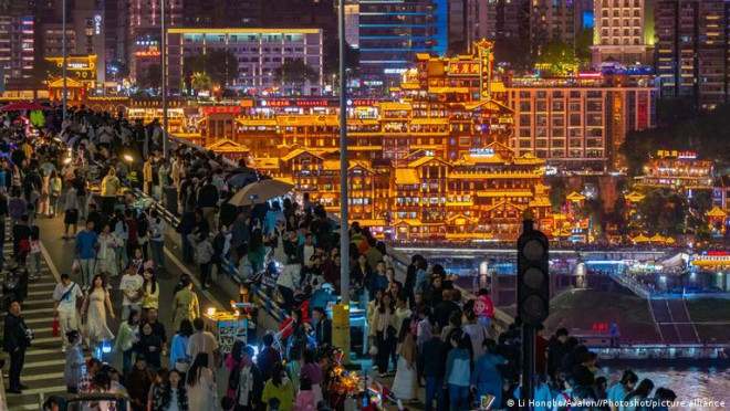 研究：单方面免签促进中国旅游业复苏初显成效– DW – 2024年6月12日
