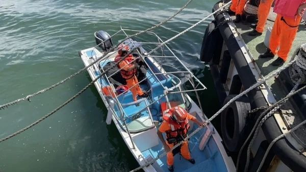 中国快艇直入淡水河口台湾防卫现破口?(图) - 中國男子- 國軍- 海巡署- 國安局- 时政聚焦- -看中国网- (移动版)