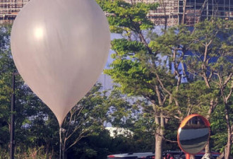 韩国778处遭朝鲜垃圾屎气球袭击!