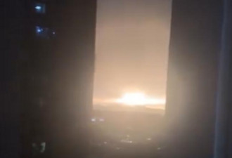 央视被雷劈 北京夜间出太阳 气象台4预警齐发
