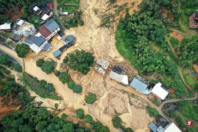 中国多省份遭强降雨袭击致多人遇难失联_联合早报