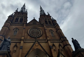 游走在时光中的悉尼圣玛丽大教堂 ——悉尼游记