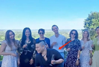 毕福剑女儿晒近照，27岁毕凌身材壮硕