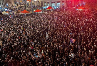 极右翼首轮投票领先，巴黎、里昂爆发大规模抗议