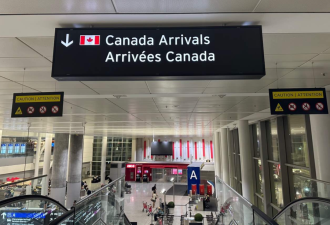 崩溃！加拿大探亲变&quot;噩梦&quot;！国际航班大批乘客刚落地机场就遣返！