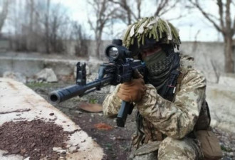 乌克兰组建新军团 配备最好的装备