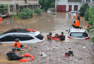 陕西暴雨成灾 宝鸡单日降一个月雨量水深逾2公尺