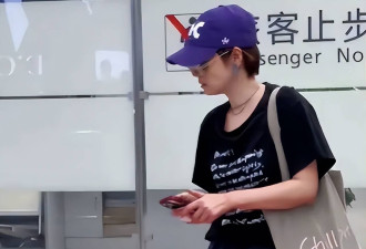 马伊琍一家青岛旅游，女儿继承妈妈好基因