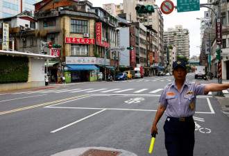 台湾模拟中国导弹袭击 警报响起街道空无一人