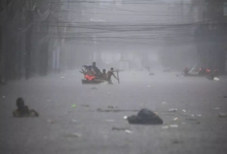 菲律宾首都宣布进入灾难状态！强降雨已致13人死亡