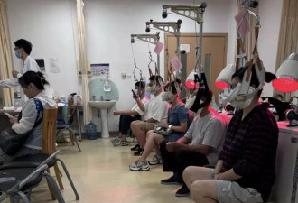 上海年轻人集体在医院“吊脖子” 场面有点吓人