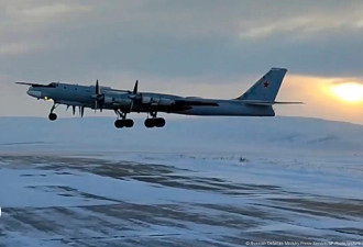 美国和加拿大在阿拉斯加拦截中俄战机
