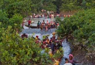 罗兴亚人逃离缅甸遇无人机袭击 至少数十人死亡