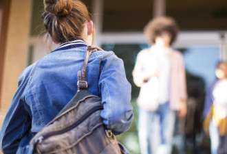 加拿大留学生入学人数已经低于联邦上限