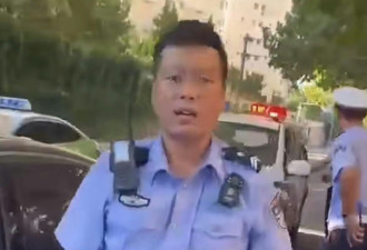 青岛交警驾私家车逆行遭停职 曾怼：我逆行怎么了