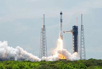 SpaceX飞船前往国际空间站,将带回两名滞留宇航员