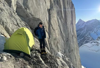 2名女攀登者被困在喜马拉雅山巅3天 却梦想死在这里